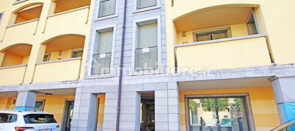2 bedrooms Apartment in Calcinate, Italy No. 379472 22
