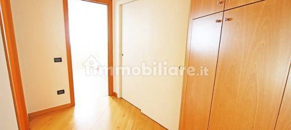 2 bedrooms Apartment in Calcinate, Italy No. 379472 11