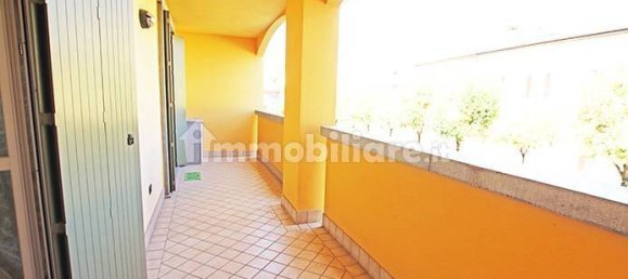 2 bedrooms Apartment in Calcinate, Italy No. 379472 15