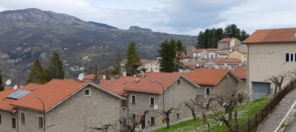 5 rooms House in Sant'Angelo del Pesco, Italy No. 278387 15