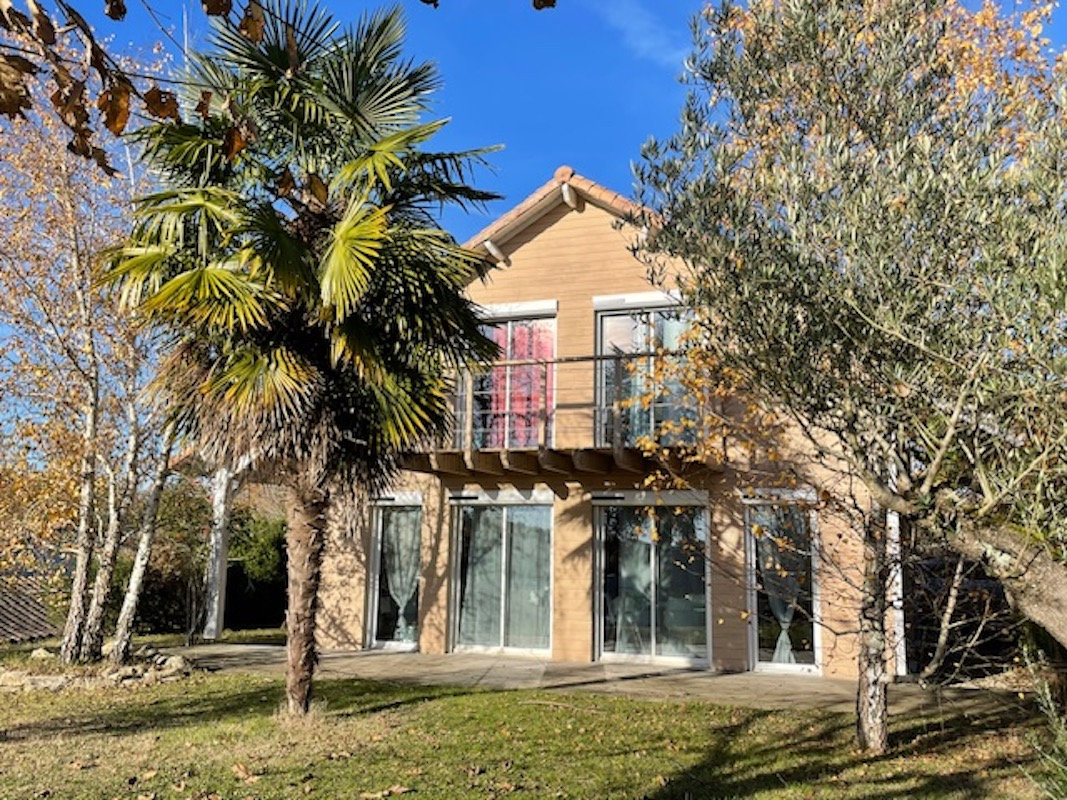 3 bedrooms House in Perigueux, France No. 96588