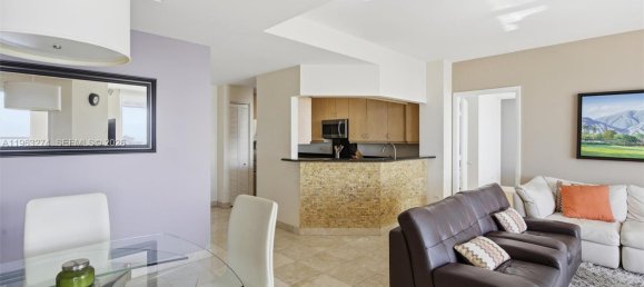 3 dormitorios propiedad comercial en alquiler en Miami, Miami-Dade, Florida, USA № 614339 7