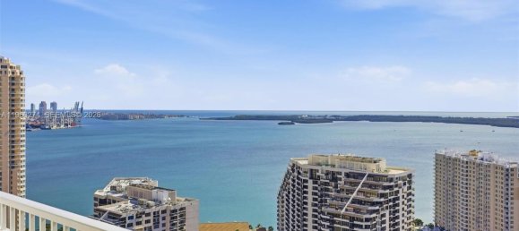 3 dormitorios propiedad comercial en alquiler en Miami, Miami-Dade, Florida, USA № 614339 2