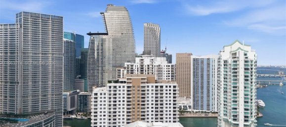 3 dormitorios propiedad comercial en alquiler en Miami, Miami-Dade, Florida, USA № 614339 24