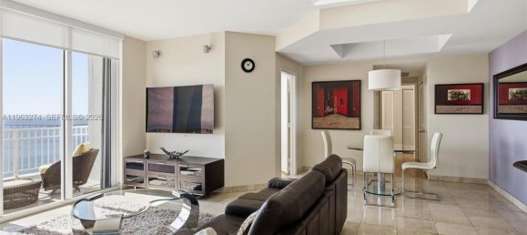 3 dormitorios propiedad comercial en alquiler en Miami, Miami-Dade, Florida, USA № 614339 5