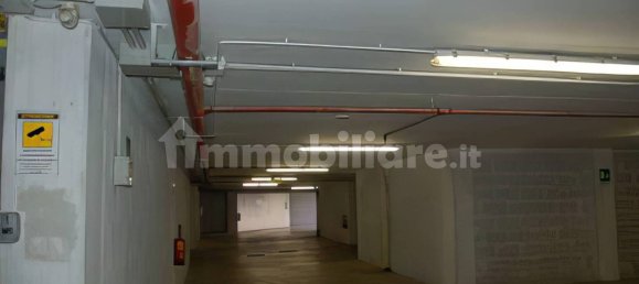 Garage à Rome, Italy 34m² No. 86136 5