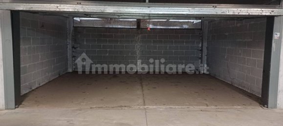 Garage à Rome, Italy 34m² No. 86136 6