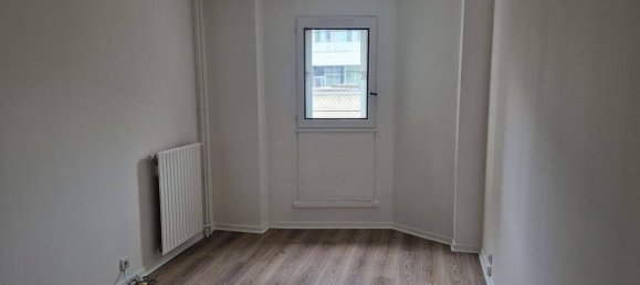 2 bedrooms Apartment in Levallois-Perret, France No. 334297 5