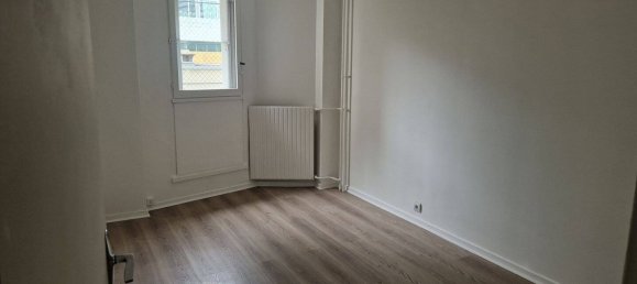 2 bedrooms Apartment in Levallois-Perret, France No. 334297 6