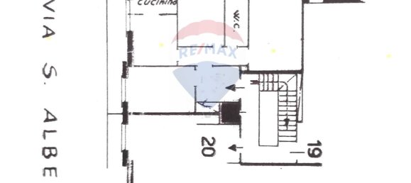 6 rooms Apartment in Genoa, Italy No. 271873 3