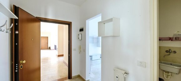 Apartamento de 3 divisões em Varese, Italy N.º 264682 18