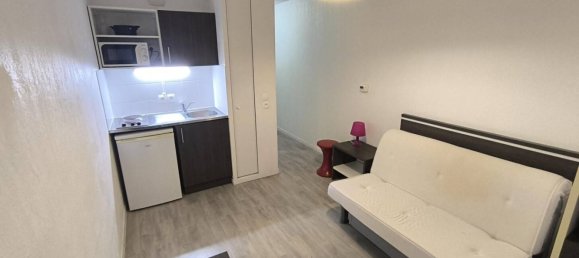 Estudio en Massy, France No. 161779 2