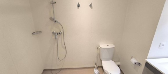 Estudio en Massy, France No. 161779 6