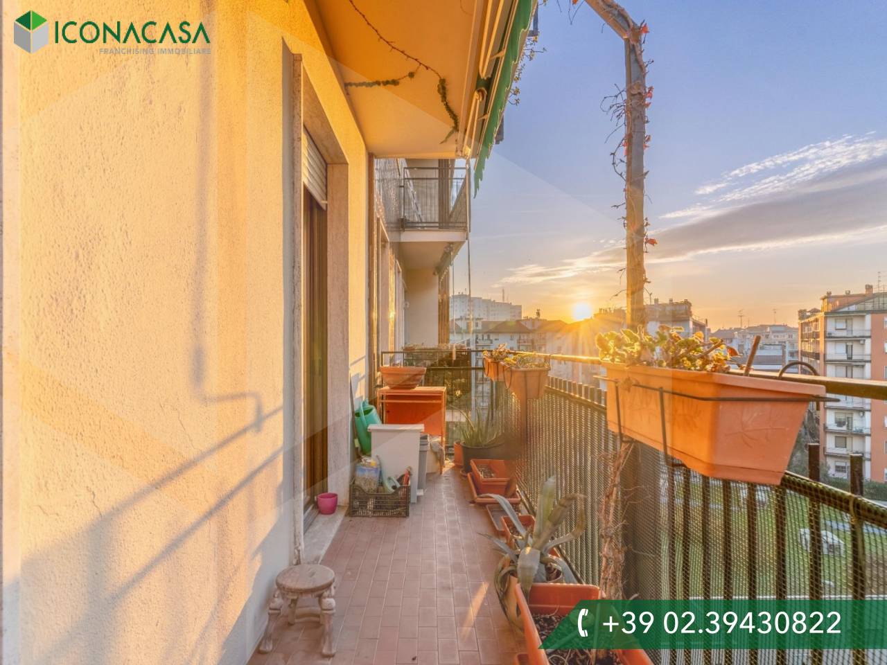 3 rooms Apartment in Milan, Italy No. 241369