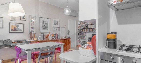 3 rooms Apartment in Milan, Italy No. 241369 10
