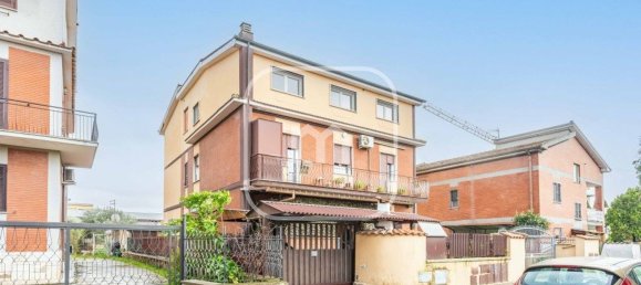 3 rooms Apartment in Rome, Italy No. 197568 3