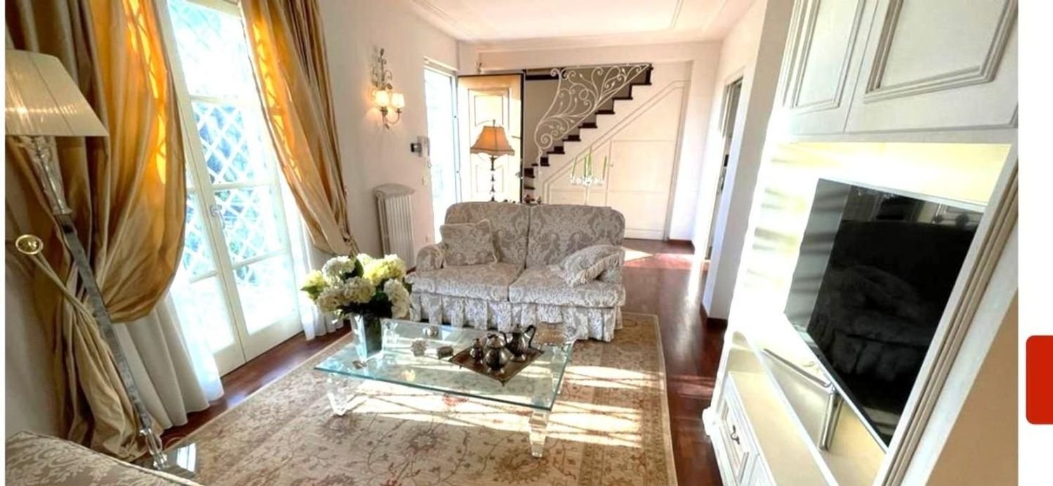 3 rooms Apartment in Massa, Italy No. 277869