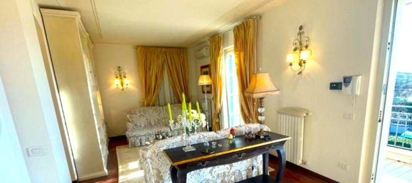 3 rooms Apartment in Massa, Italy No. 277869 24