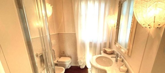 3 rooms Apartment in Massa, Italy No. 277869 10