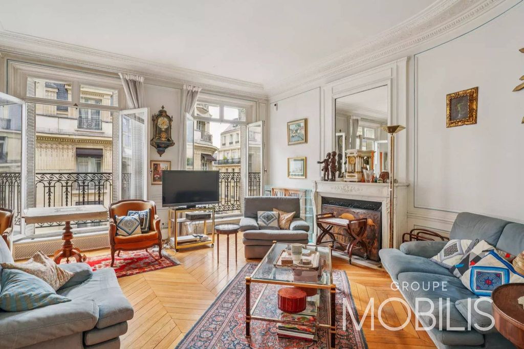 Apartamento de 3 dormitorios en Paris, France No. 350684