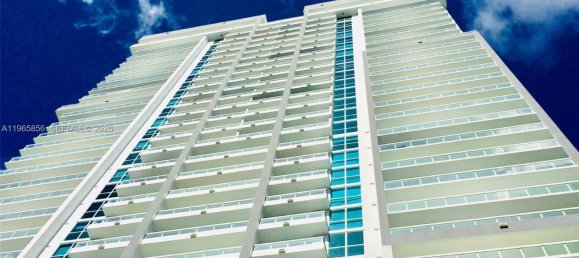 1 dormitorio propiedad comercial en venta en Miami, Miami-Dade, Florida, USA № 615613 3