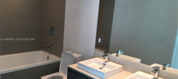 1 dormitorio propiedad comercial en venta en Miami, Miami-Dade, Florida, USA № 615613 13