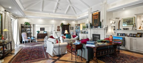 4 bedrooms Villa in Marbella, Spain No. 106491 10