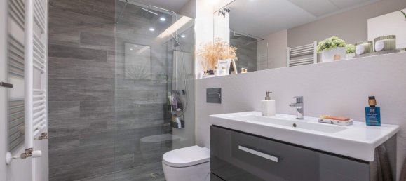 4 bedrooms House in Zaragoza, Spain No. 63736 16