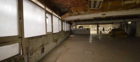 1656m² Commercial property in Barcelona, Spain No. 112485 4