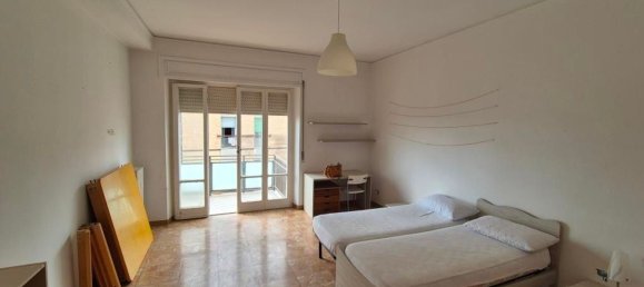 5 rooms Apartment in Chieti, Italy No. 77390 8