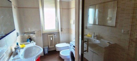 5 rooms Apartment in Chieti, Italy No. 77390 23