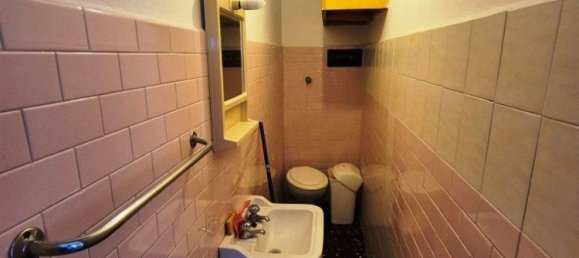 5 rooms Apartment in Chieti, Italy No. 77390 24