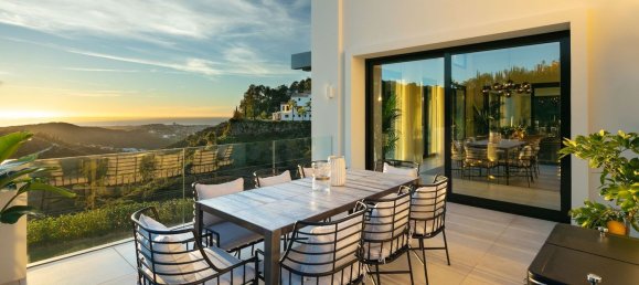 Villa de 5 dormitorios en El Madronal, Spain No. 31218 3