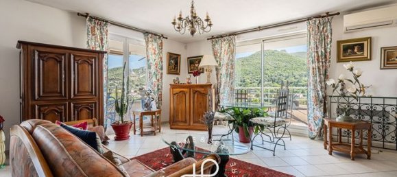 3 bedrooms Apartment in Marseille, France No. 312197 2