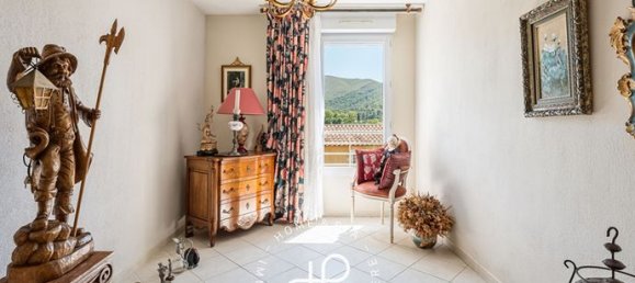 3 bedrooms Apartment in Marseille, France No. 312197 11