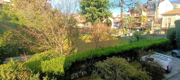 5 rooms Apartment in Borgosesia, Italy No. 24971 20