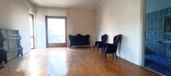 5 rooms Apartment in Borgosesia, Italy No. 24971 25
