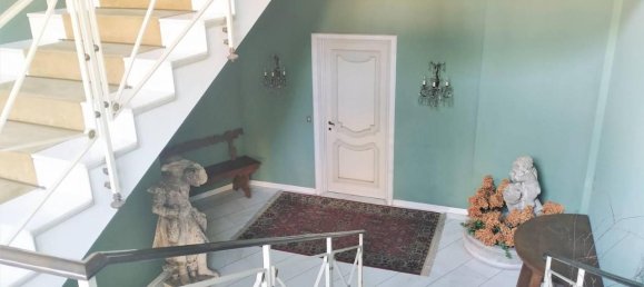 5 rooms Apartment in Borgosesia, Italy No. 24971 10