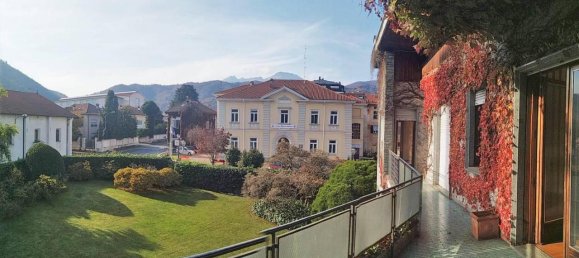 5 rooms Apartment in Borgosesia, Italy No. 24971 7