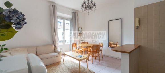 2-salle Appartement à Milan, Italy No. 275865 14