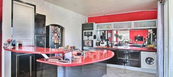 215m² Commercial property in Pyrenees-Orientales, France No. 315052 10