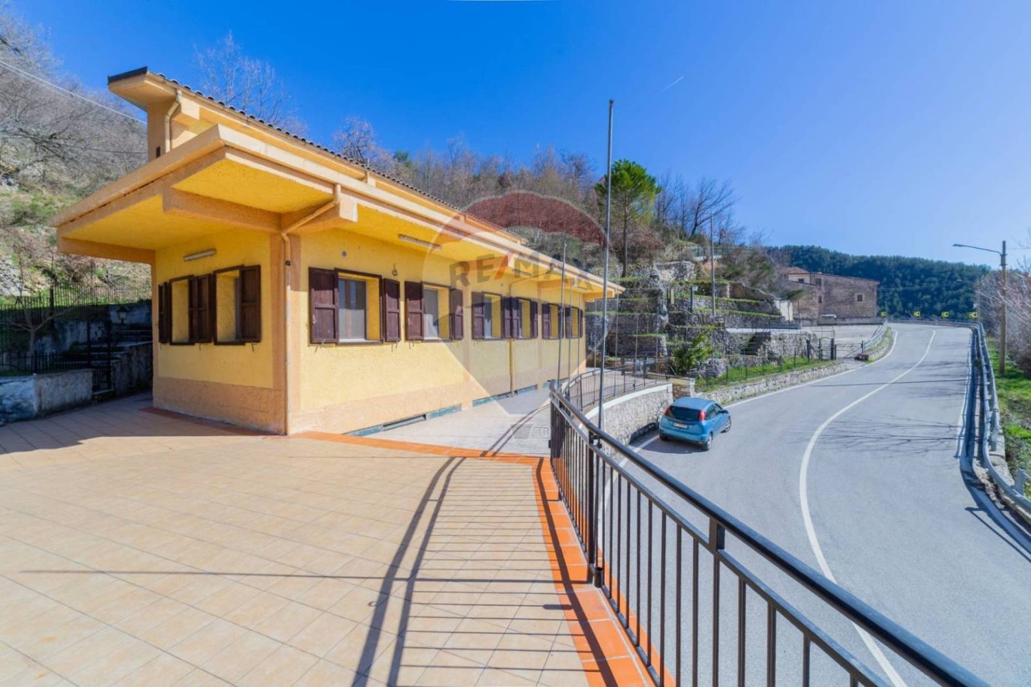 5 rooms Commercial property in Pacentro, Italy No. 339927