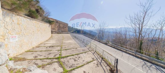5 rooms Commercial property in Pacentro, Italy No. 339927 28