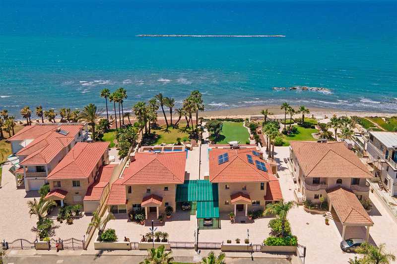 4 غرف نوم منزل في Pervolia, Cyprus رقم 7659