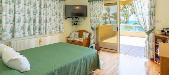 4 غرف نوم منزل في Pervolia, Cyprus رقم 7659 13