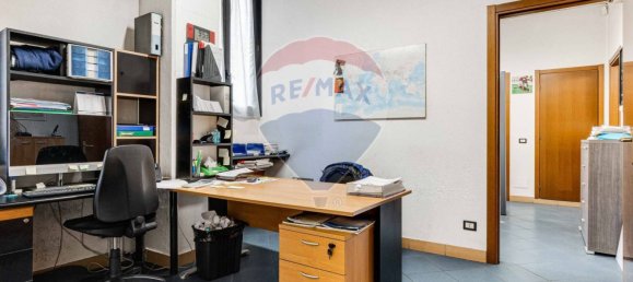 2-salle Propriété commerciale à Busto Arsizio, Italy No. 58557 9