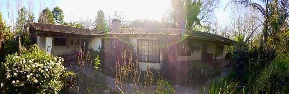 2 bedrooms Farm in Marcos Paz, Argentina No. 33893