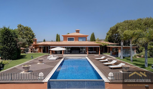5 bedrooms Villa in Loule, Portugal No. 247914