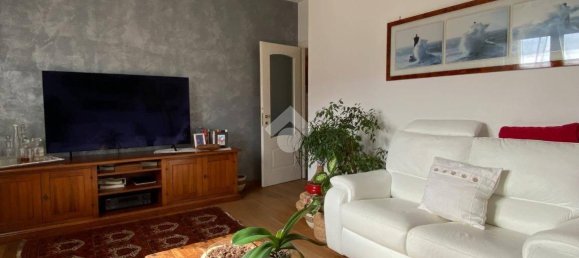 3 Schlafzimmer Wohnung in Casella, Italy, Nr. 189691 17