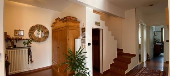 3 Schlafzimmer Wohnung in Casella, Italy, Nr. 189691 7